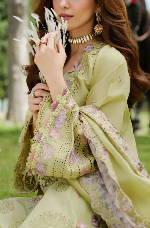 3 Piece - Unstitched Fully Embroidered Lawn
Suit D-1022