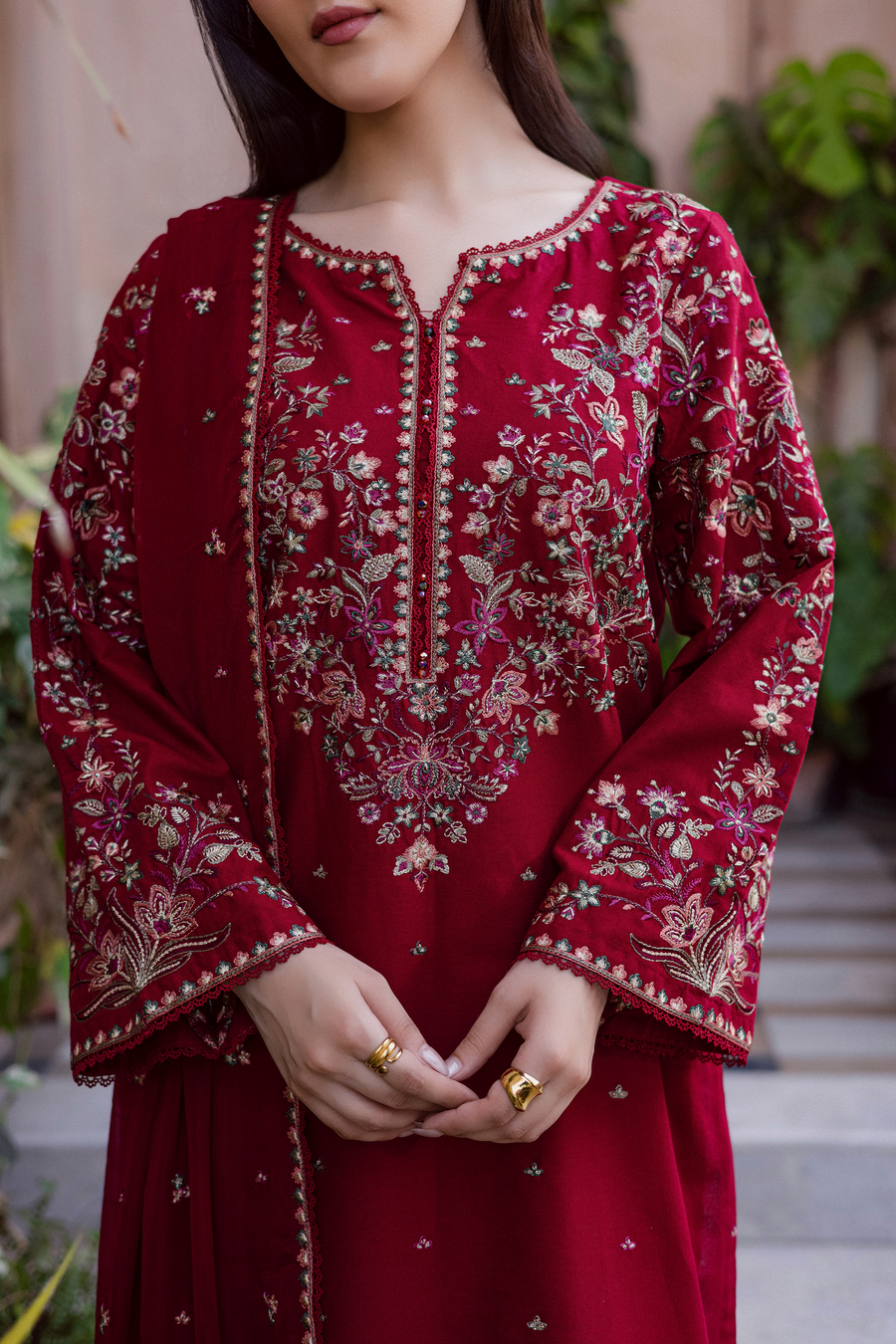 3 Piece - Unstitched Fully Embroidered Lawn
Suit D-1028