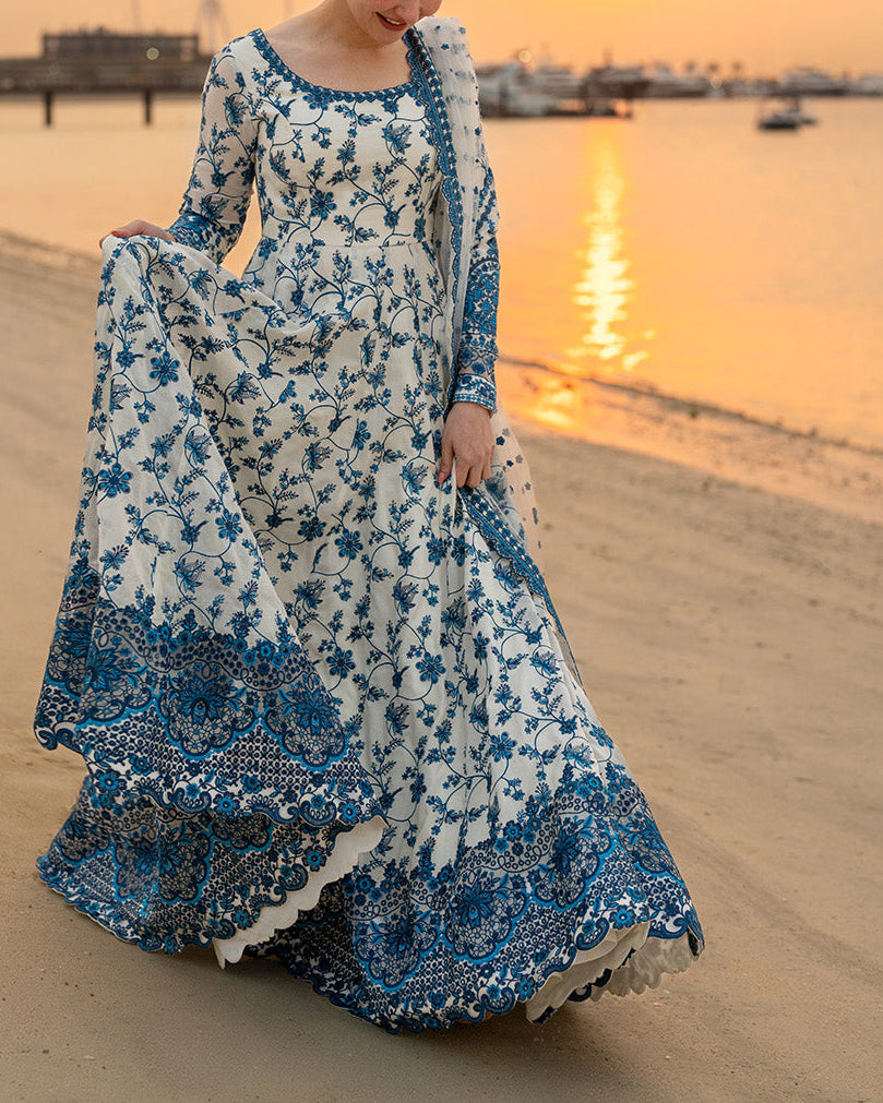 3 Piece - Unstitched Fully Embroidered Lawn
Suit D-1025