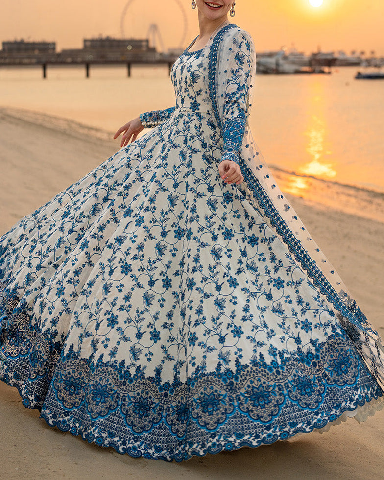 3 Piece - Unstitched Fully Embroidered Lawn
Suit D-1025